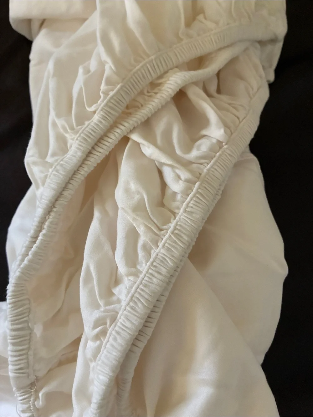 Beautyrest Size Queen Cream Fitted Sheet